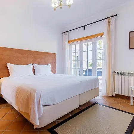 Maravilhoso T1 D'el Rey شقة *