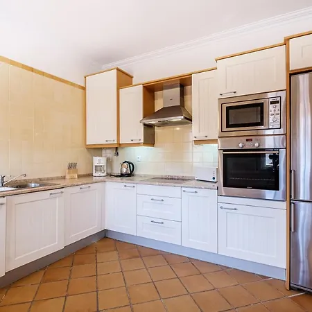 Maravilhoso T1 D'el Rey Appartamento