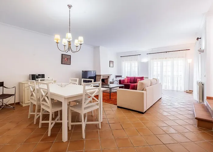 Maravilhoso T1 D'el Rey * Amoreira (Leiria)